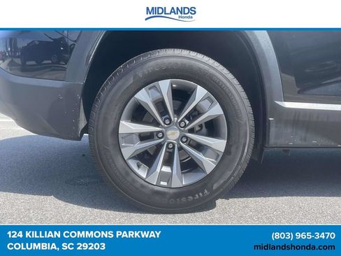 Used 2025 Chevrolet Equinox LT FWD image 7