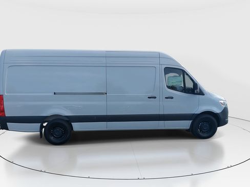 New 2025 Mercedes-Benz Sprinter 2500 image 4