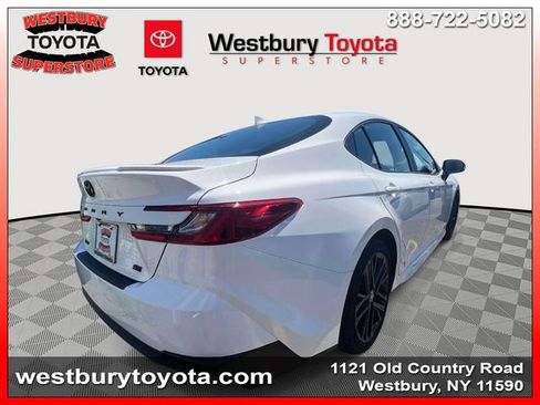 Used 2026 Toyota Camry SE w/ Convenience Package FWD image 3