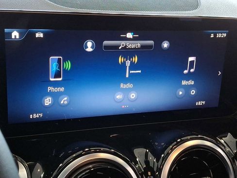 Used 2026 Mercedes-Benz GLB 250 4MATIC image 15