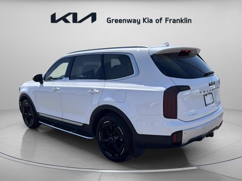 Used 2024 Kia Telluride S w/ S Sunroof Package image 5