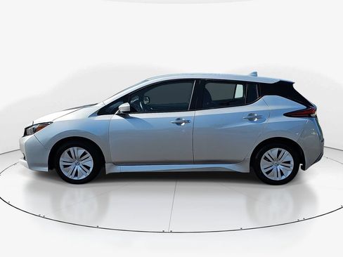 Used 2025 Nissan Leaf S FWD image 10