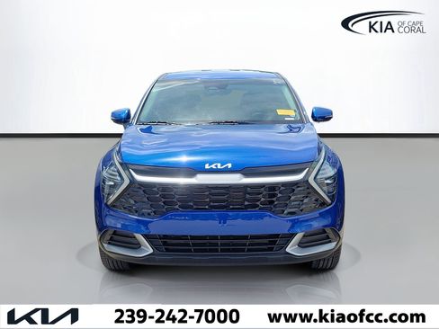 Used 2024 Kia Sportage EX FWD image 2