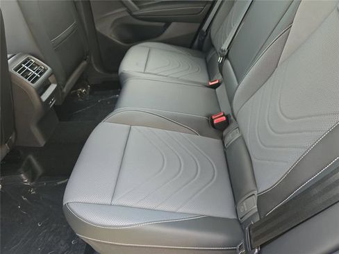 New 2026 Volkswagen Tiguan SE R-Line FWD image 12