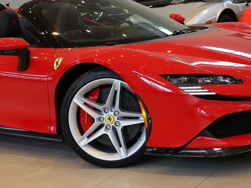 Certified 2023 Ferrari SF90 Spider image 9