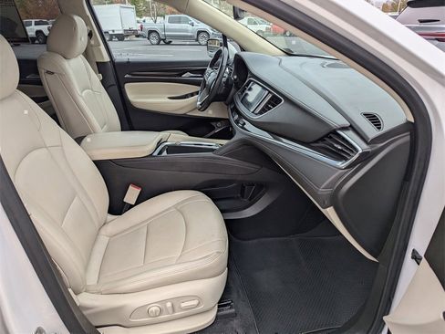 Used 2023 Buick Enclave Essence w/ Experience Buick Package image 20