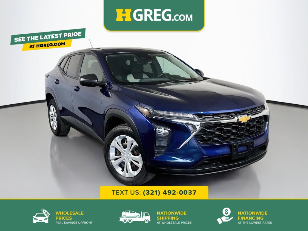 Used 2024 Chevrolet Trax LS w/ Driver Confidence Package FWD image 1