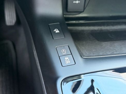 Used 2021 Jaguar E-PACE SE AWD/4WD image 28