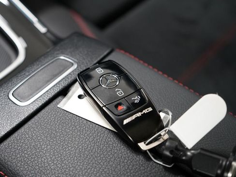 Used 2024 Mercedes-Benz GLA 35 AMG 4MATIC image 33