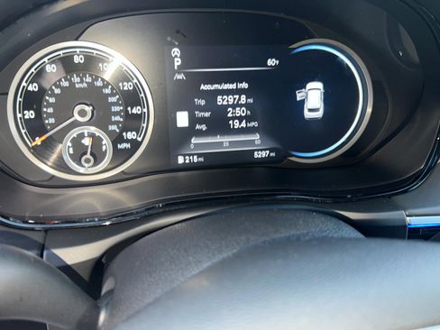 Used 2025 Genesis GV70 3.5T Sport w/ Sport Advanced Package image 10