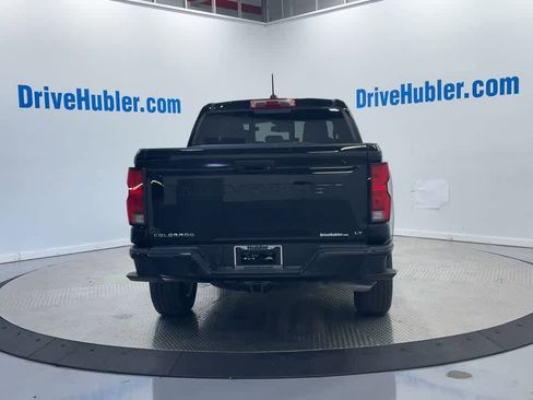 Used 2024 Chevrolet Colorado LT w/ LT Convenience Package III image 2