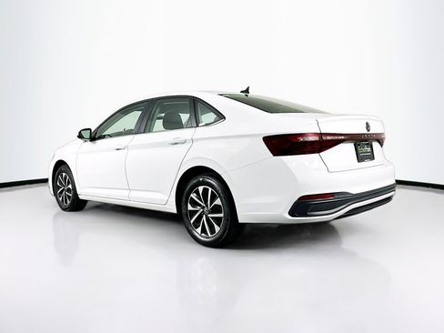 Used 2025 Volkswagen Jetta S image 5