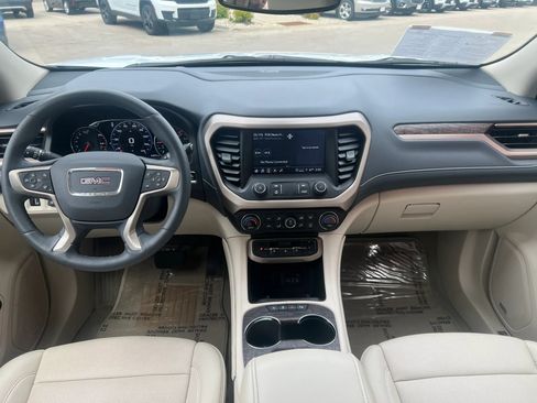 Used 2023 GMC Acadia Denali AWD/4WD image 14