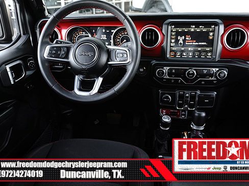 Used 2023 Jeep Gladiator Rubicon AWD/4WD image 17