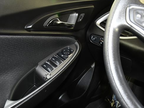 Used 2024 Chevrolet Malibu LT FWD image 34