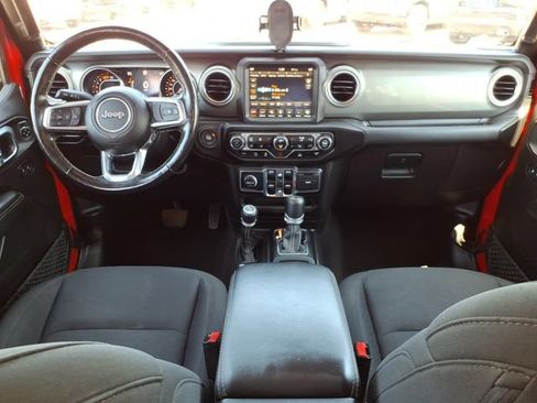 Used 2023 Jeep Wrangler Unlimited Sahara w/ LED Lighting Group AWD/4WD image 19