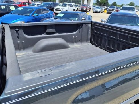 Used 2017 GMC Sierra 1500 SLT image 18