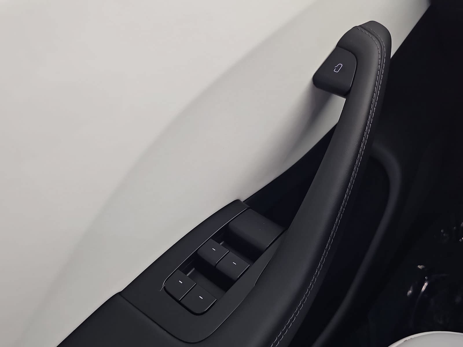 Used 2025 Tesla Model 3 RWD image 26