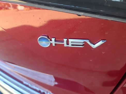 New 2026 Toyota Highlander Platinum image 13