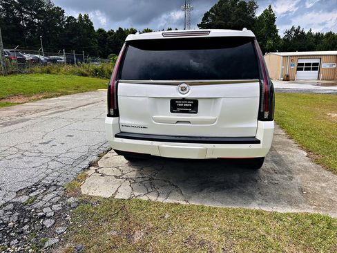 Used 2015 Cadillac Escalade Premium AWD/4WD image 5