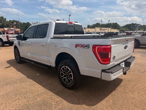 Used 2021 Ford F150 XLT w/ Equipment Group 302A High AWD/4WD image 8