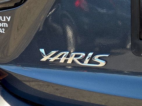 Used 2019 Toyota Yaris LE FWD image 31