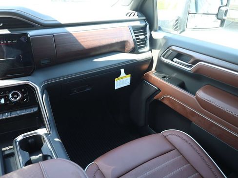 New 2026 GMC Sierra 3500 Denali Ultimate AWD/4WD image 22