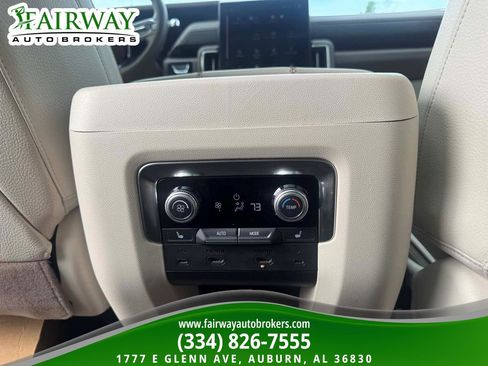 Used 2025 GMC Yukon Denali w/ Denali Reserve Package AWD/4WD image 27
