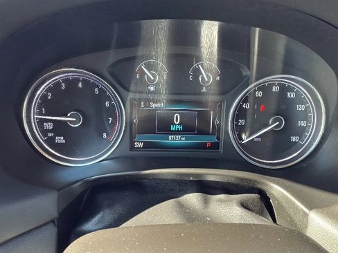 Used 2019 Buick Enclave Essence AWD/4WD image 16