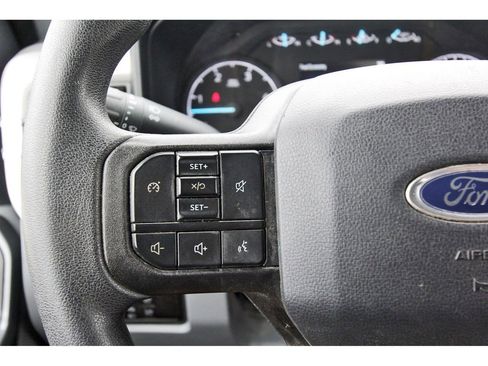 Used 2025 Ford F250 XLT image 15