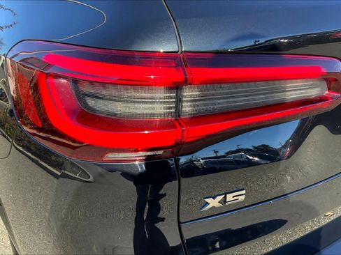Used 2023 BMW X5 M50i w/ Executive Package image 27