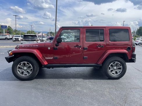 Used 2013 Jeep Wrangler Unlimited Rubicon w/ Connectivity Group AWD/4WD image 3