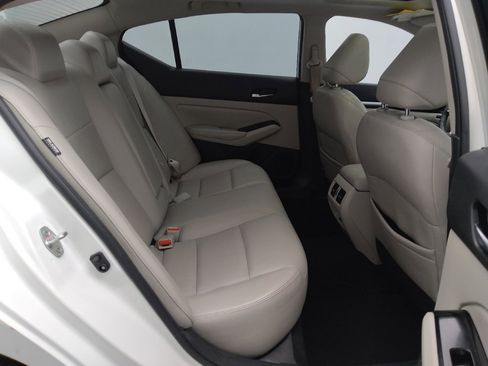 Used 2020 Nissan Altima 2.5 Platinum image 19