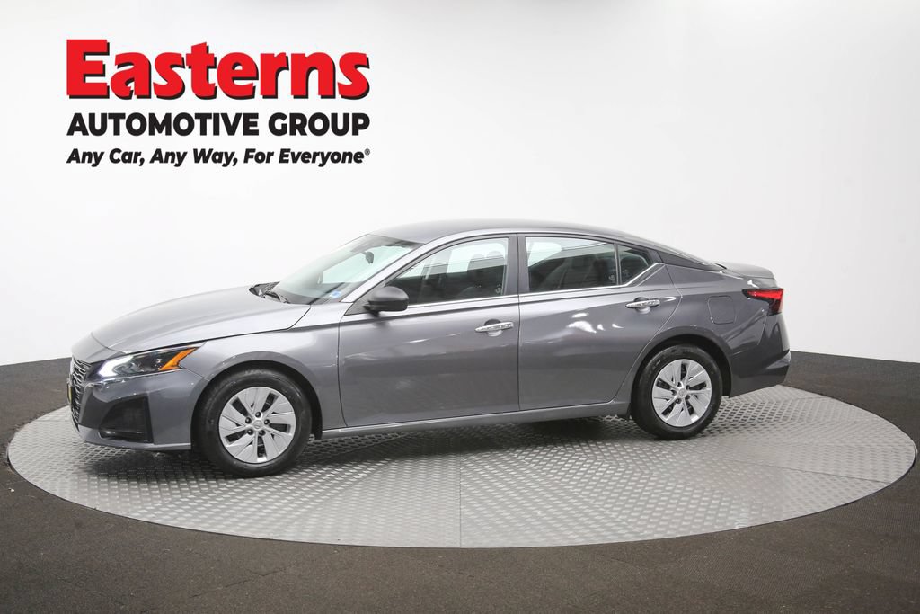 Used 2024 Nissan Altima 2.5 S FWD image 55