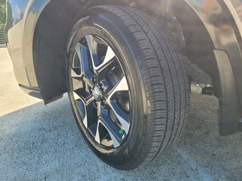 New 2026 Honda HR-V EX-L image 9