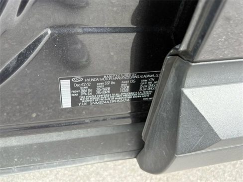 Used 2023 Hyundai Santa Fe SEL w/ Cargo Package image 17