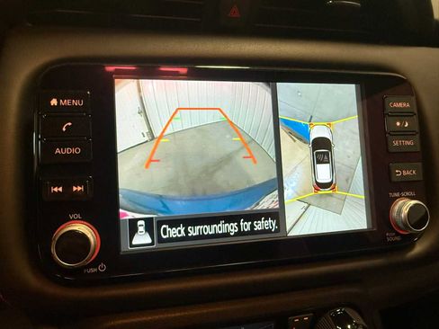 Used 2023 Nissan Kicks SR w/ SR Premium Package FWD image 32