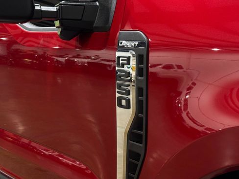 Used 2024 Ford F250 Lariat w/ FX4 Off-Road Package AWD/4WD image 75