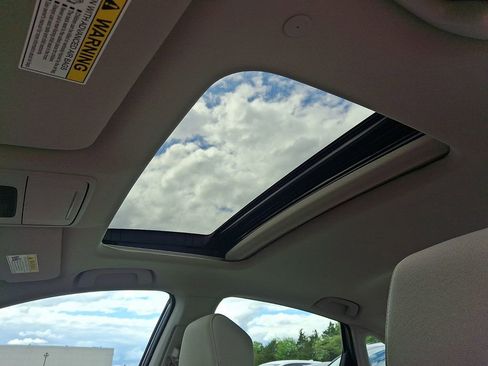 Used 2023 Honda Accord EX image 14