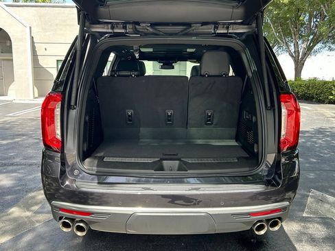 Used 2024 GMC Yukon Denali RWD image 36