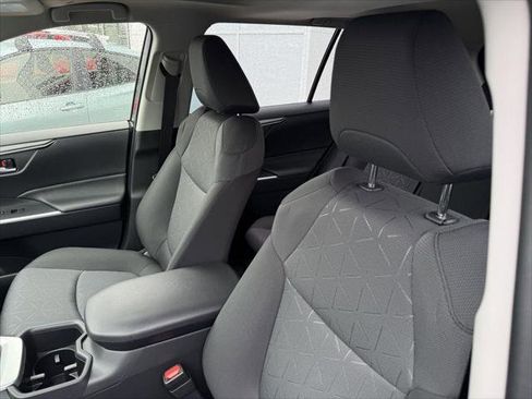 Certified 2025 Toyota RAV4 XLE w/ Convenience Package image 15