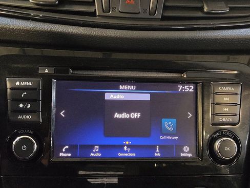 Used 2018 Nissan Rogue S AWD/4WD image 25