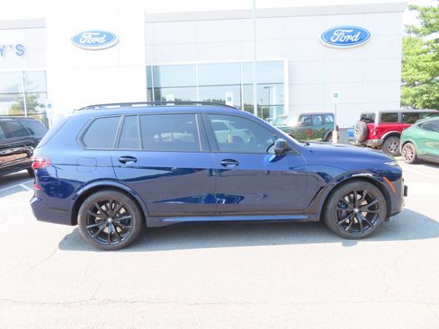Used 2024 BMW X7 M60i w/ Executive Package AWD/4WD image 4