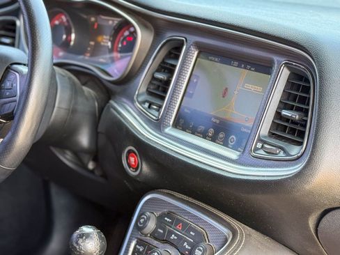 Used 2015 Dodge Challenger SRT Hellcat image 7