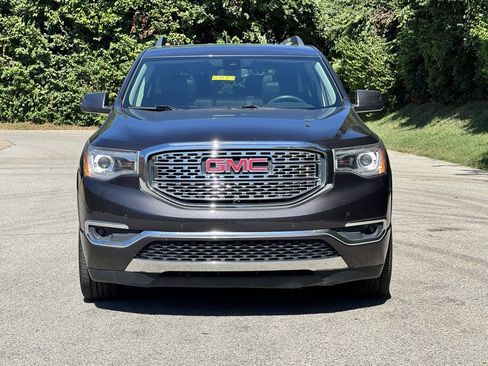 Used 2017 GMC Acadia Denali image 3