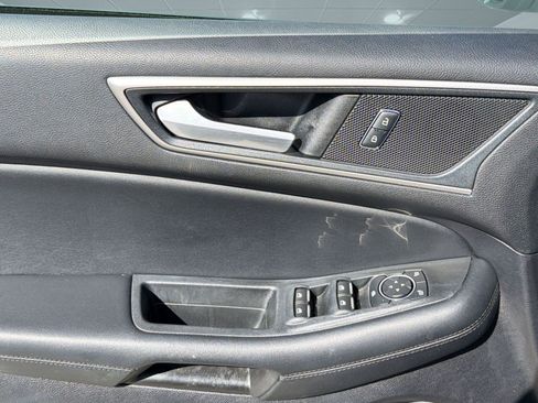 Used 2021 Ford Edge SEL w/ Convenience Package FWD image 12