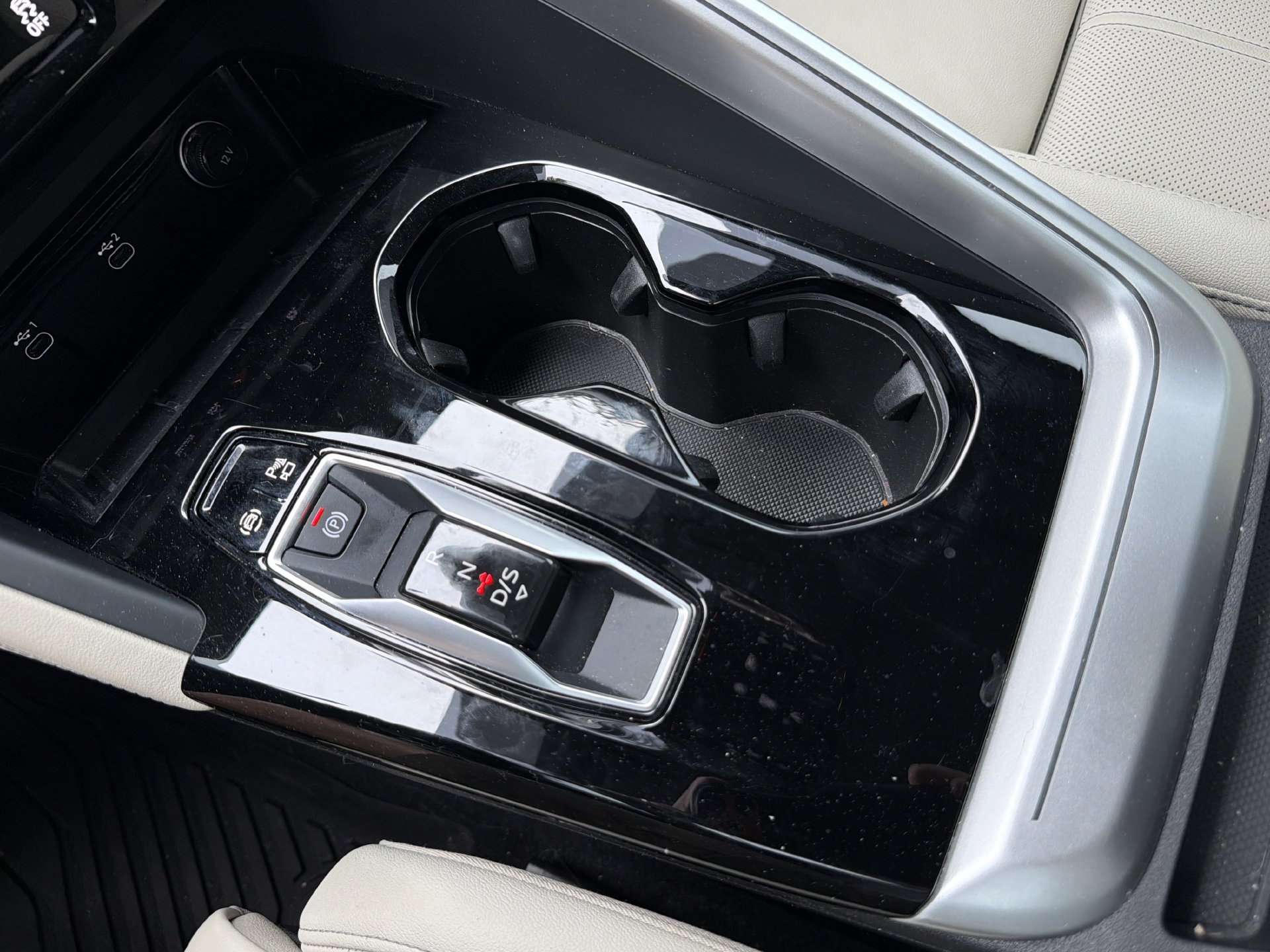 Used 2025 Audi Q5 Prestige AWD/4WD image 35