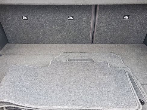 Used 2024 Nissan Ariya FWD image 25