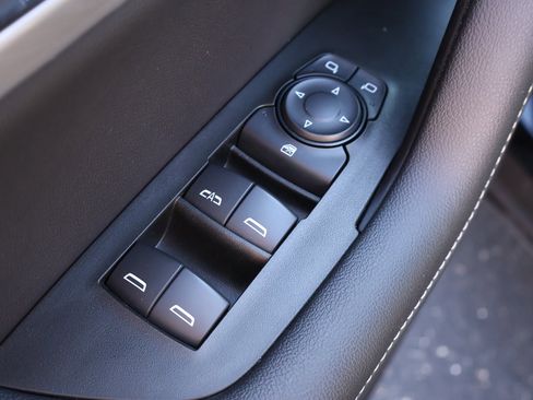 Certified 2024 Chevrolet Blazer LT w/ Convenience Package image 8