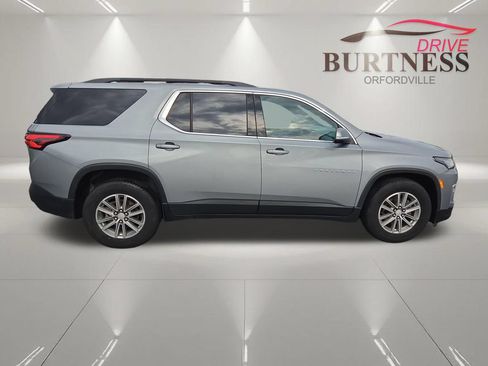 Certified 2023 Chevrolet Traverse LT w/ Rear Camera Mirror Package AWD/4WD image 9